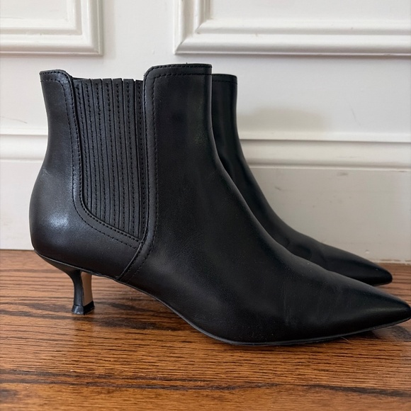 Cole Haan Black booties kitten heel 8.5 - Picture 2 of 5